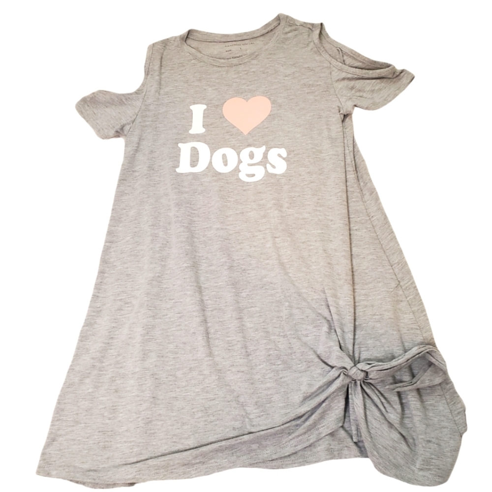 GRAYSON SOCIAL | Women's gray I Love Dogs text cold-shoulder top. Size large.